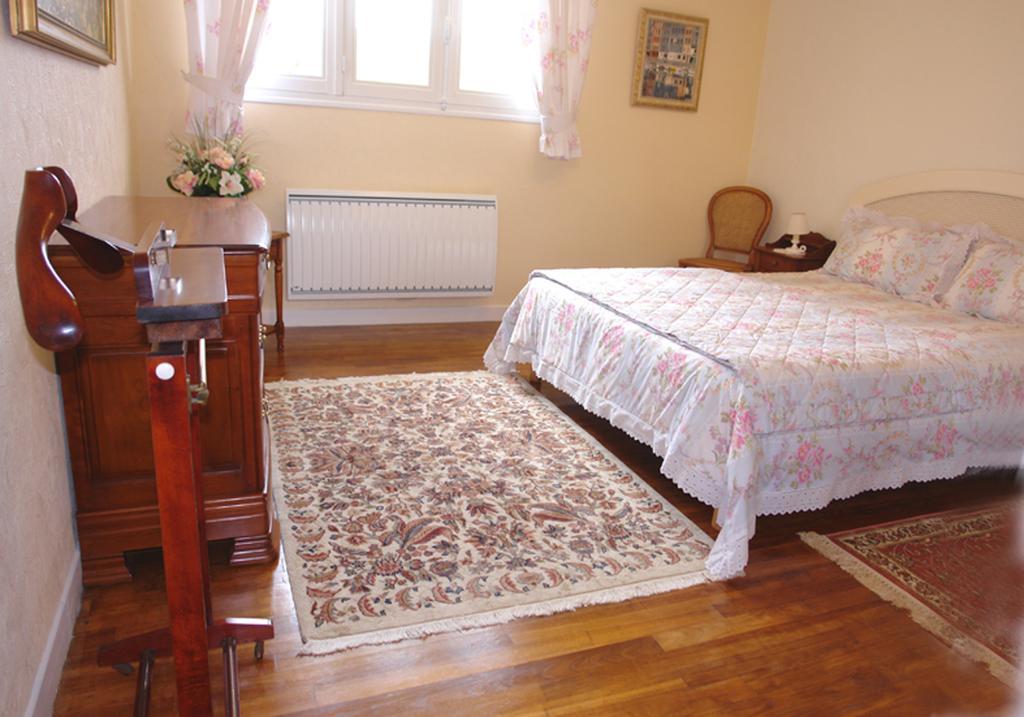 Bed and Breakfast Les Etangs de Pitié Mellionnec Zimmer foto